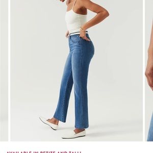 SPANX- Kick Flare Jeans- Petite Medium- EUC